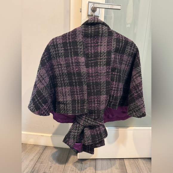 Luii Belted Cape / Jacket. Size Small. - Picture 2 of 9